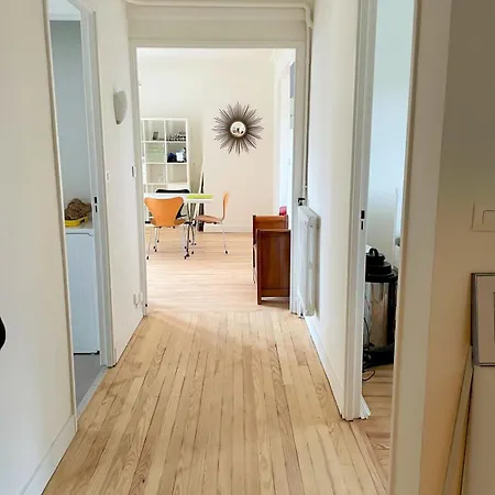 Casual Apartment *