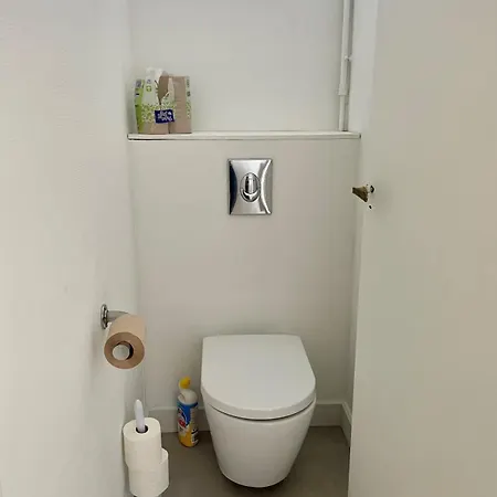 Casual Apartment *